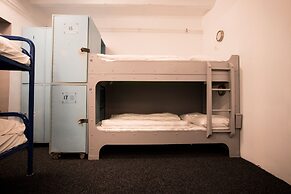 The Flying Pig Downtown Youth Hostel