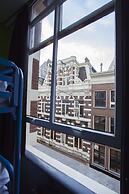 The Flying Pig Downtown Youth Hostel