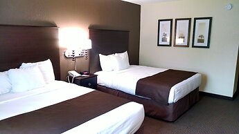 AmericInn by Wyndham Rhinelander