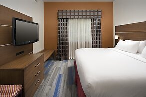 Holiday Inn Express & Suites Charlottesville - Ruckersville by IHG
