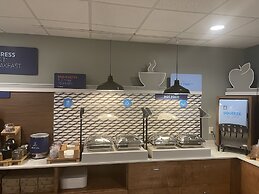 Holiday Inn Express & Suites Charlottesville - Ruckersville by IHG