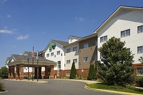 Holiday Inn Express & Suites Charlottesville - Ruckersville, an IHG Ho