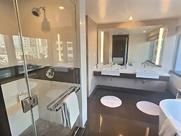 Jet Luxury at the Vdara Condo Hotel