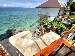 Quo Vadis Dive Resort Moalboal