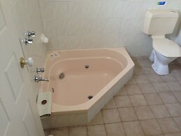 Nunawading Motor Inn