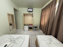 Oásis Chartouni Hotel