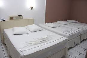 Oásis Chartouni Hotel