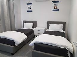 Moby Dick Waterfront Resort Motel