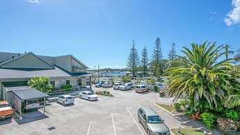 Moby Dick Waterfront Resort Motel