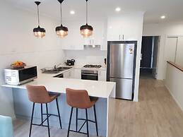 Moby Dick Waterfront Resort Motel