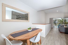 Moby Dick Waterfront Resort Motel