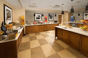 Hampton Inn & Suites Baltimore/Woodlawn