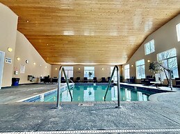 American Inn & Suites