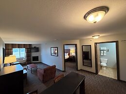 American Inn & Suites