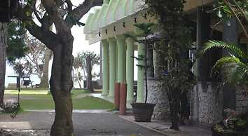 Time N Tide Beach Resort