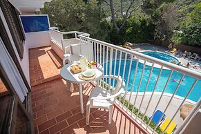 Apartamentos Cala LLonga Playa Ibiza