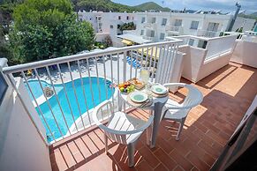 Apartamentos Cala LLonga Playa Ibiza