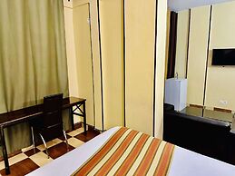 YaahoT Hotel