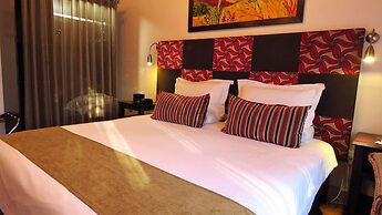 Oakhurst Hotel