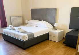 Bon Ton by DOT Suites