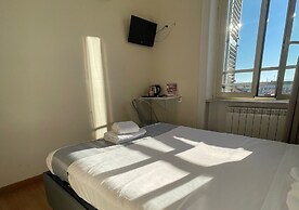 Bon Ton by DOT Suites