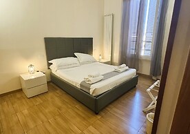 Bon Ton by DOT Suites