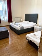 Bon Ton by DOT Suites