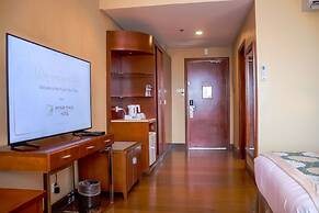 The Avenue Plaza Hotel