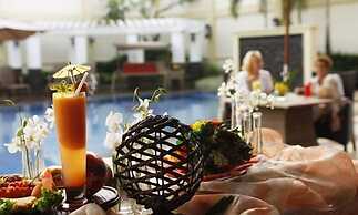 The Avenue Plaza Hotel