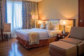 The Avenue Plaza Hotel
