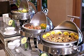 The Avenue Plaza Hotel