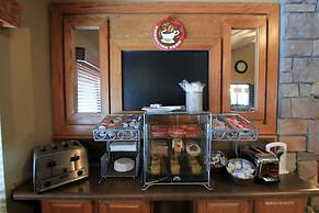 AmericInn by Wyndham Cedar Rapids Airport