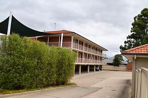 Bathurst Motor Inn