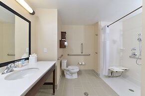 Hampton Inn & Suites Des Moines Downtown