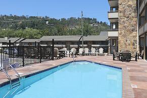 Howard Johnson by Wyndham Downtown Gatlinburg