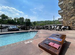 Howard Johnson by Wyndham Downtown Gatlinburg