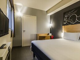 ibis Uberaba