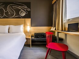 ibis Uberaba