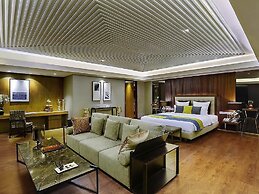Novotel Kolkata Hotel & Residences Hotel