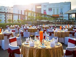 Novotel Kolkata Hotel & Residences Hotel