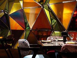 Novotel Kolkata Hotel & Residences Hotel