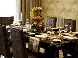 Novotel Kolkata Hotel & Residences Hotel