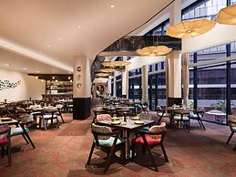 Novotel Kolkata Hotel & Residences Hotel