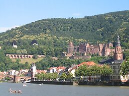 Neu Heidelberg - Guesthouse & Apartments