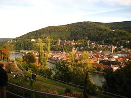 Neu Heidelberg - Guesthouse & Apartments