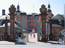 Neu Heidelberg - Guesthouse & Apartments