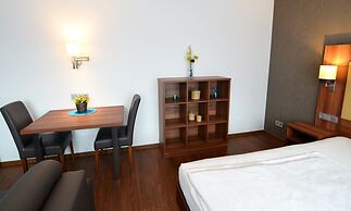 Neu Heidelberg - Guesthouse & Apartments