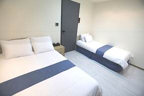 Must Stay Hotel Myeongdong