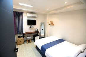 Must Stay Hotel Myeongdong