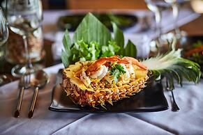 Beyond The Blue Horizon Villa Resort